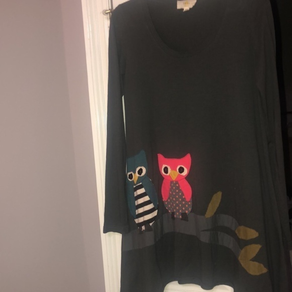 Darling appliquéd owls on a branch dress long‎ sleeve gray. Size medium
